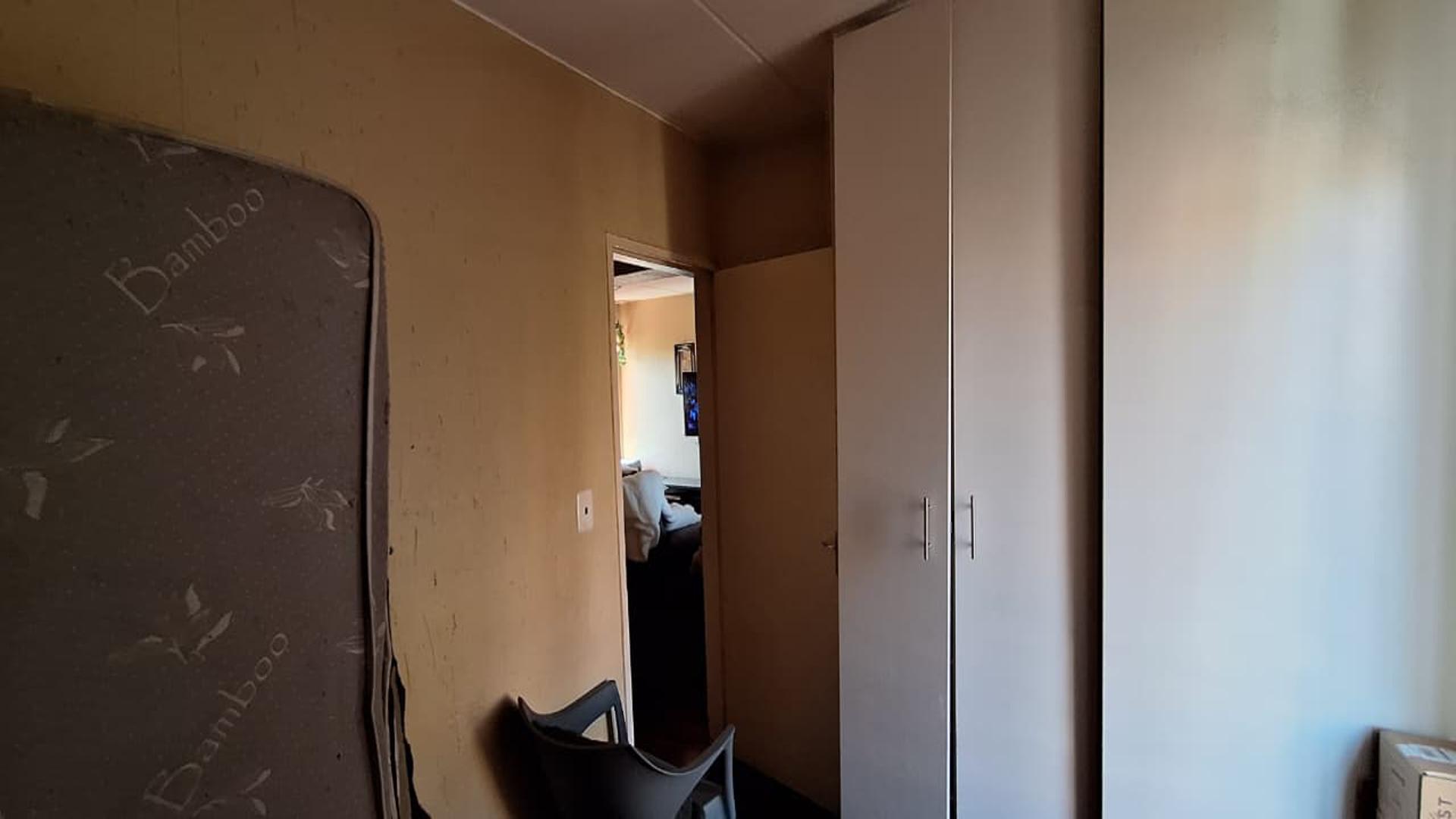 Bed Room 2 - 9 square meters of property in Chloorkop