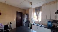 Kitchen - 10 square meters of property in Chloorkop