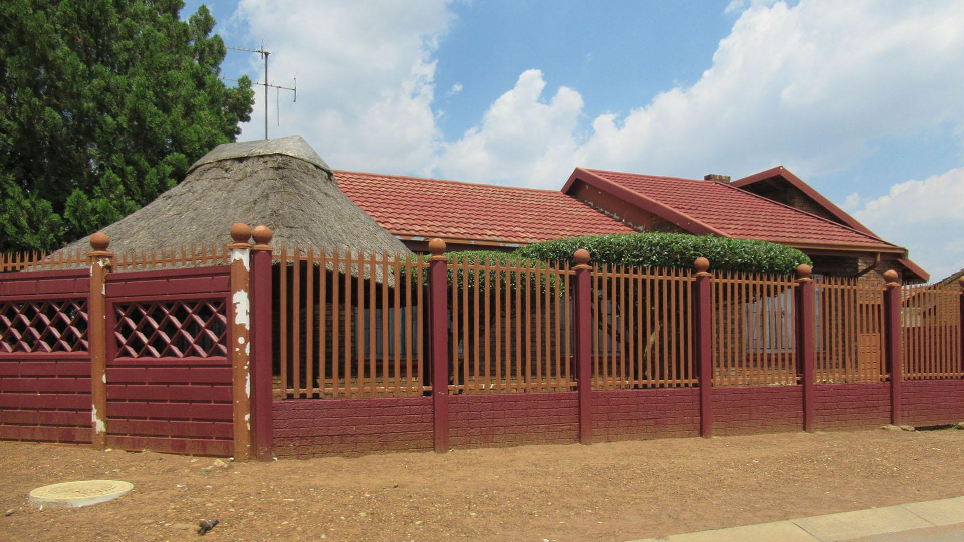 Front View of property in Evaton