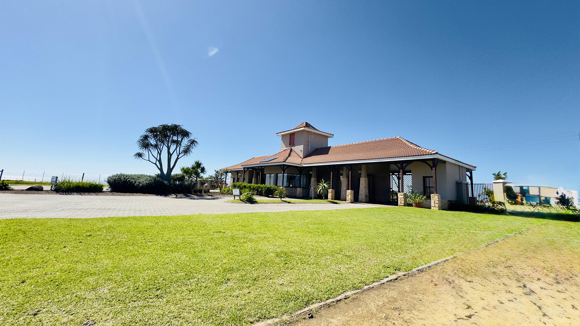 Front View of property in Khamanga Bay