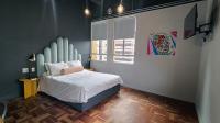 Bed Room 1 - 19 square meters of property in Cape Town Centre