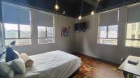 Bed Room 1 - 19 square meters of property in Cape Town Centre