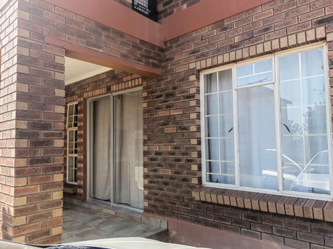 3 Bedroom Apartment for Sale For Sale in Waterval East - MR704139