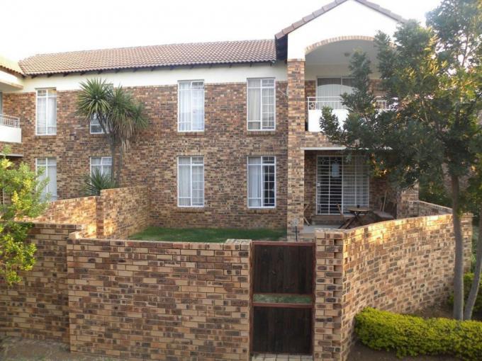 2 Bedroom Sectional Title for Sale For Sale in Moreletapark - MR704152