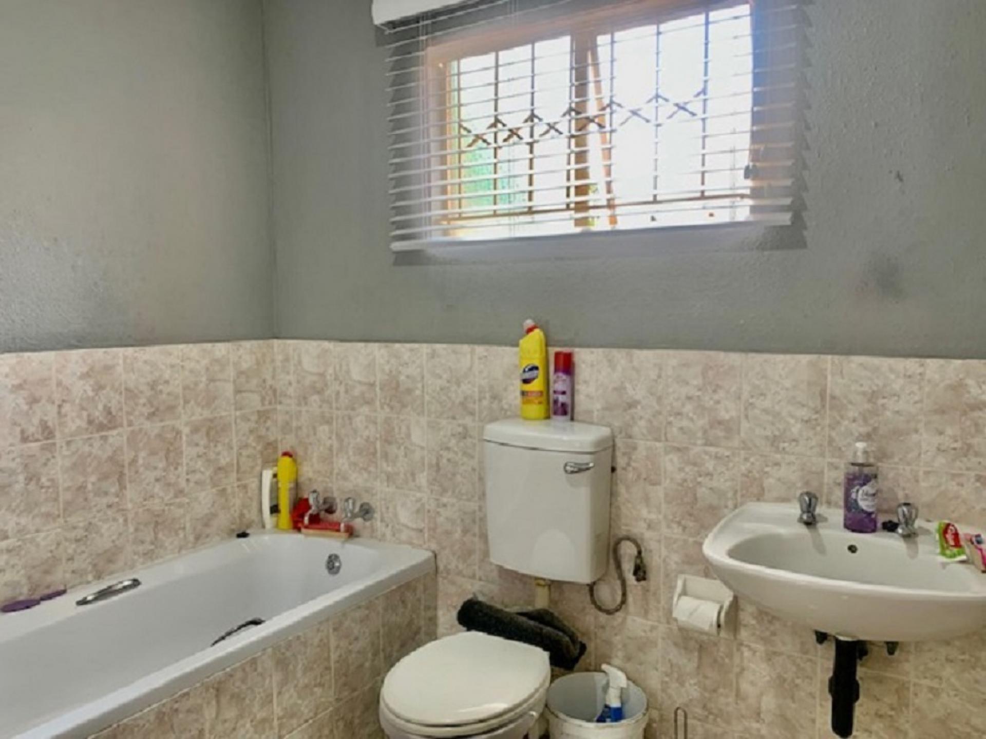  of property in Ormonde