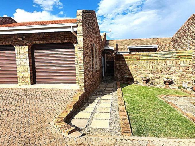 3 Bedroom Simplex for Sale For Sale in Heidelberg - GP - MR704176