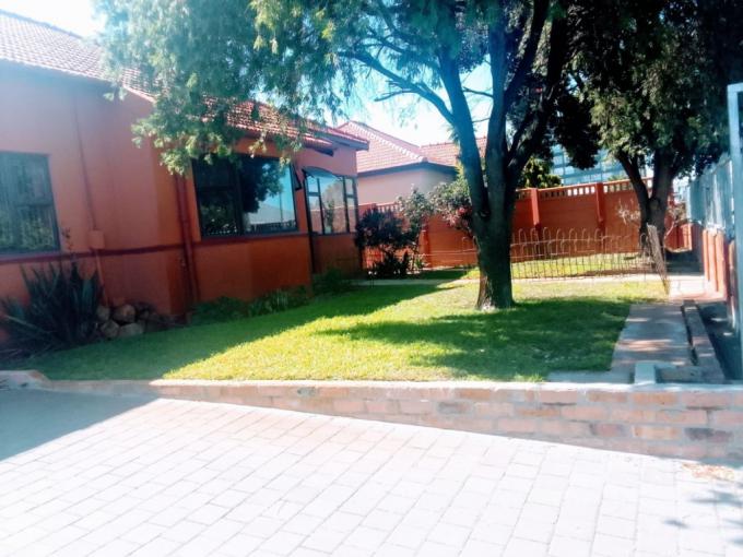 5 Bedroom House for Sale For Sale in Parow Central - MR704182