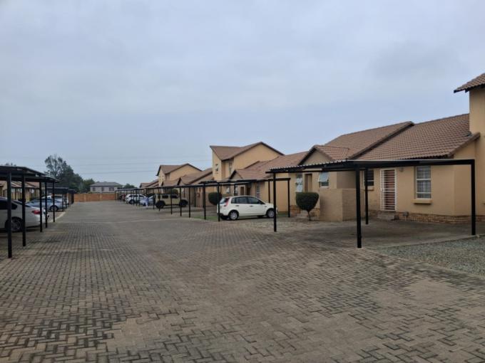 2 Bedroom Apartment for Sale For Sale in Albertsdal - MR704202