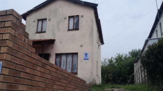 SA Home Loans Sale in Execution 3 Bedroom House for Sale in Crossmoor - MR704222