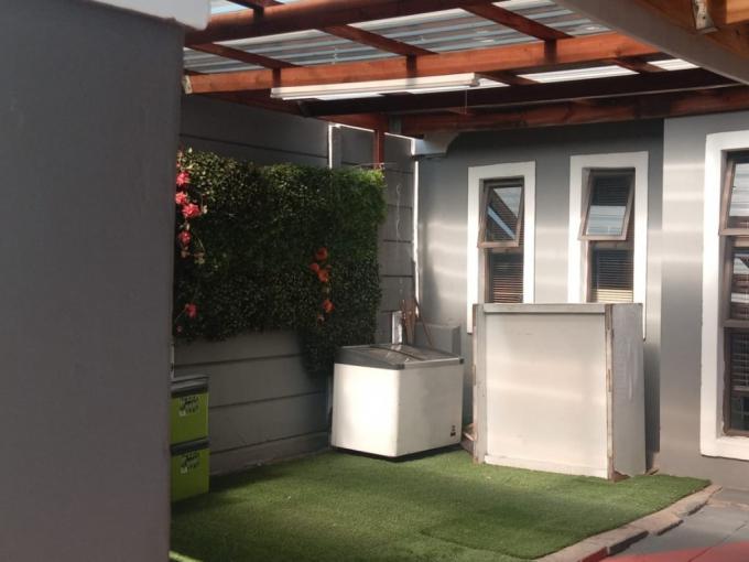 2 Bedroom House for Sale For Sale in Parow Central - MR704272