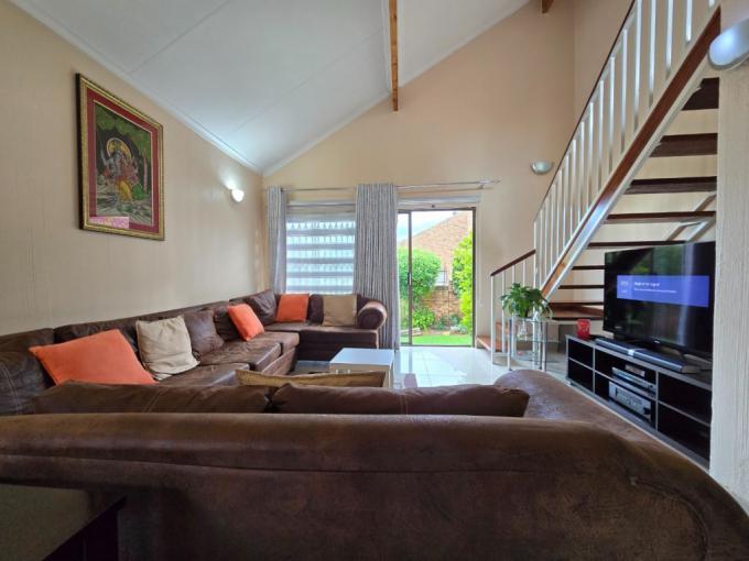 3 Bedroom Simplex for Sale For Sale in Bassonia - MR704275