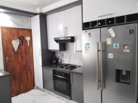  of property in Theresapark