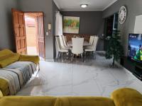  of property in Theresapark