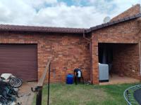  of property in Theresapark