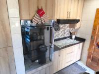  of property in Brackenhurst