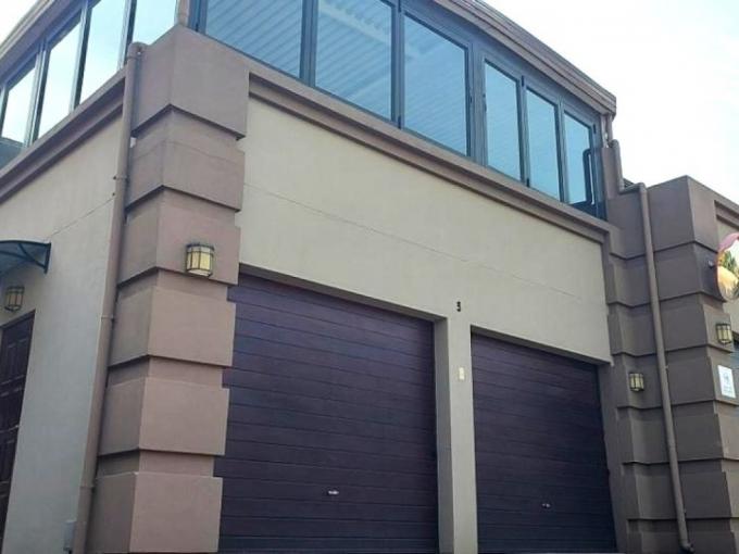 3 Bedroom Simplex for Sale For Sale in Glenvista - MR704292