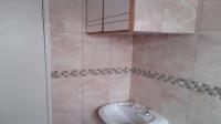 Bathroom 1 of property in Alveda