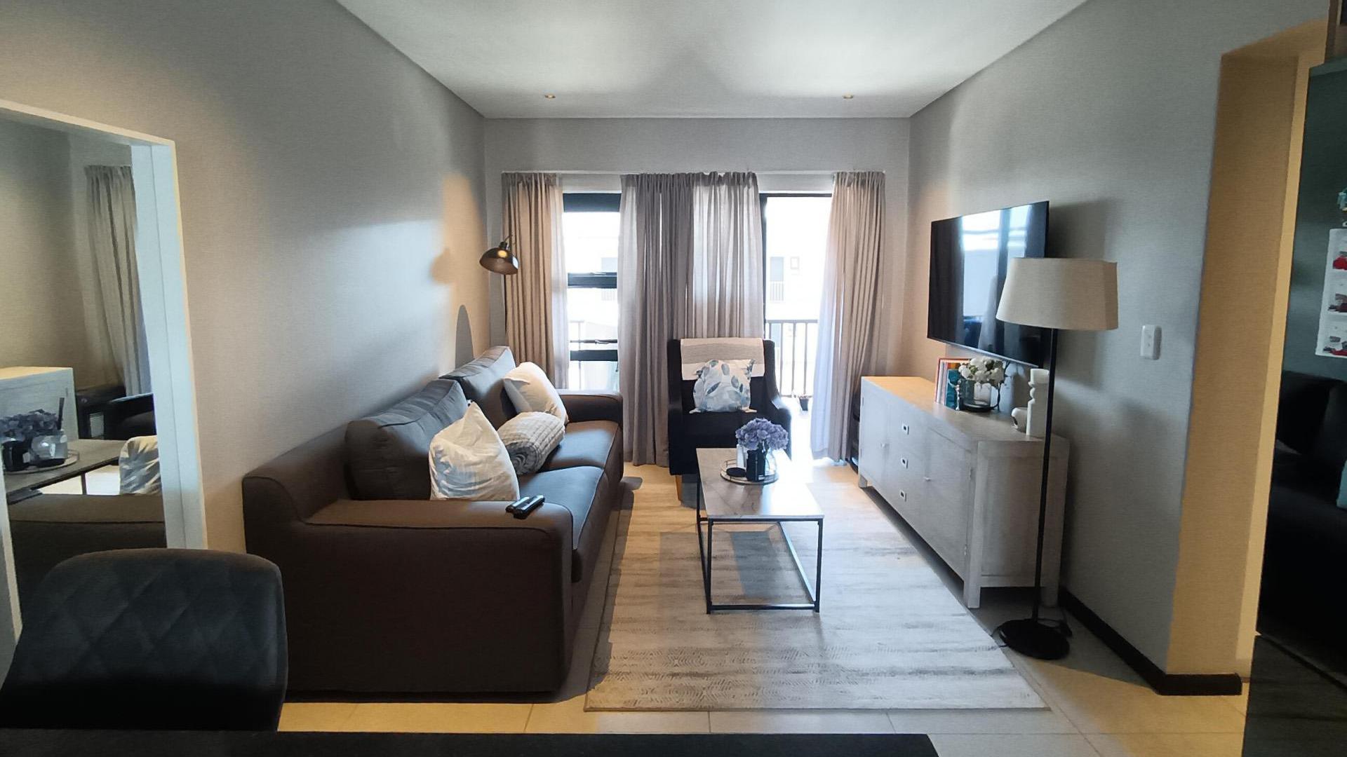 Lounges of property in Overbaakens