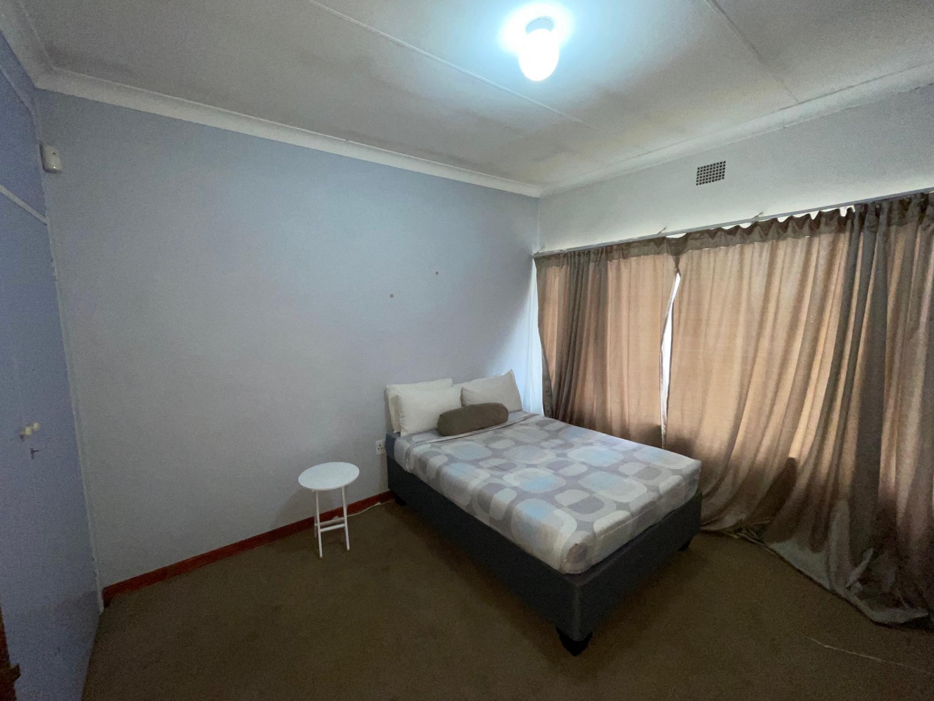  of property in Lynnwood Glen