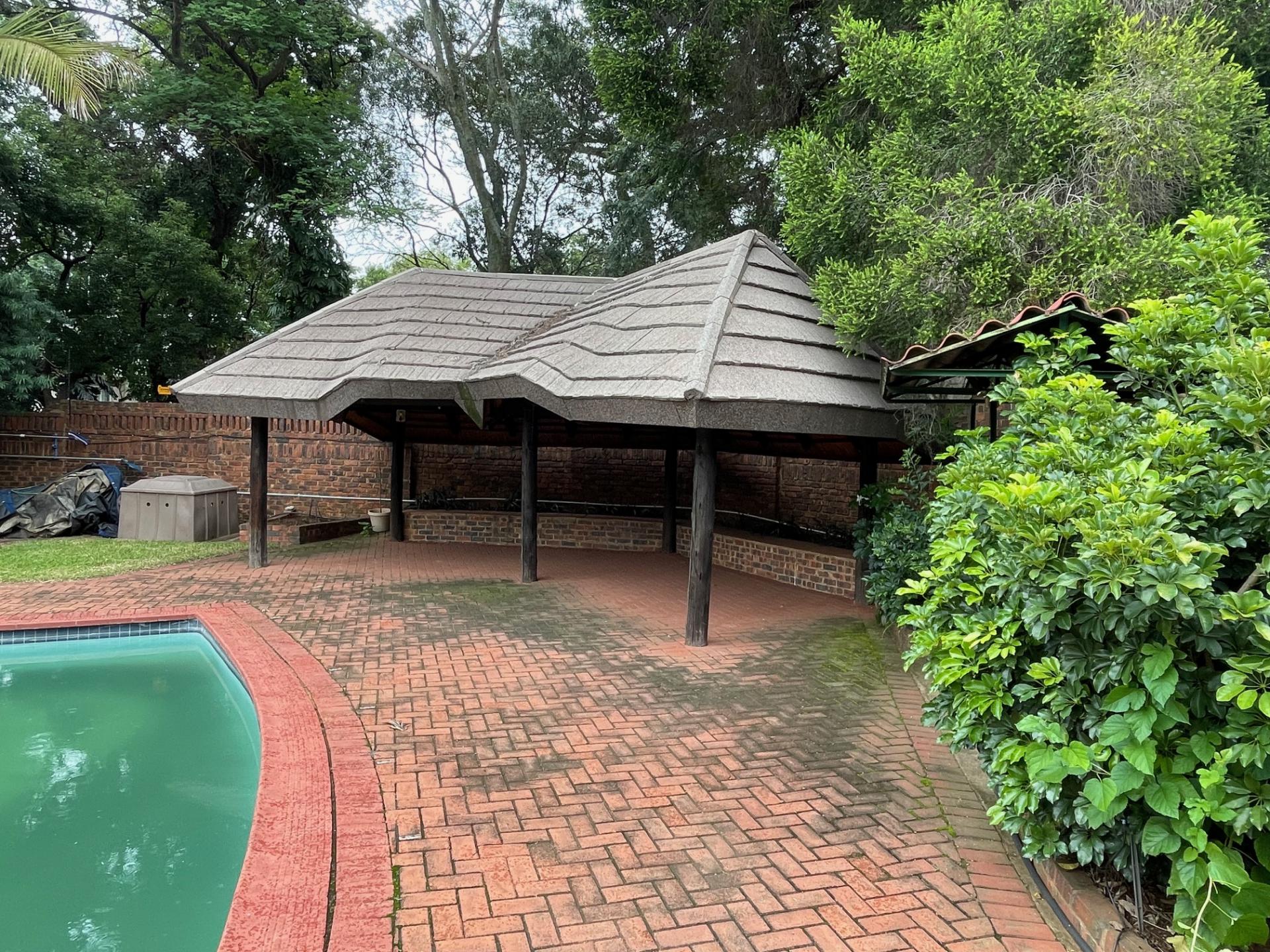  of property in Lynnwood Glen