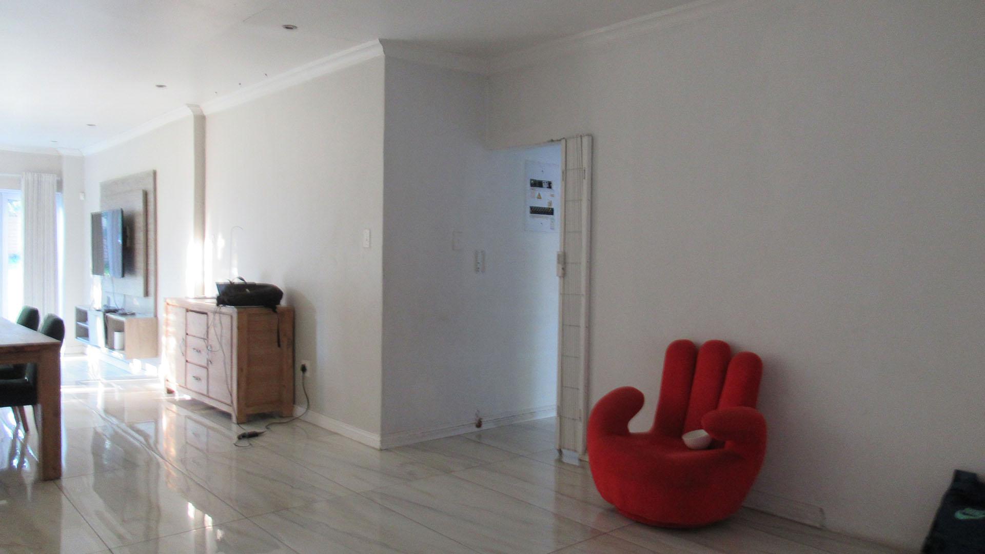 Spaces - 45 square meters of property in Fourways