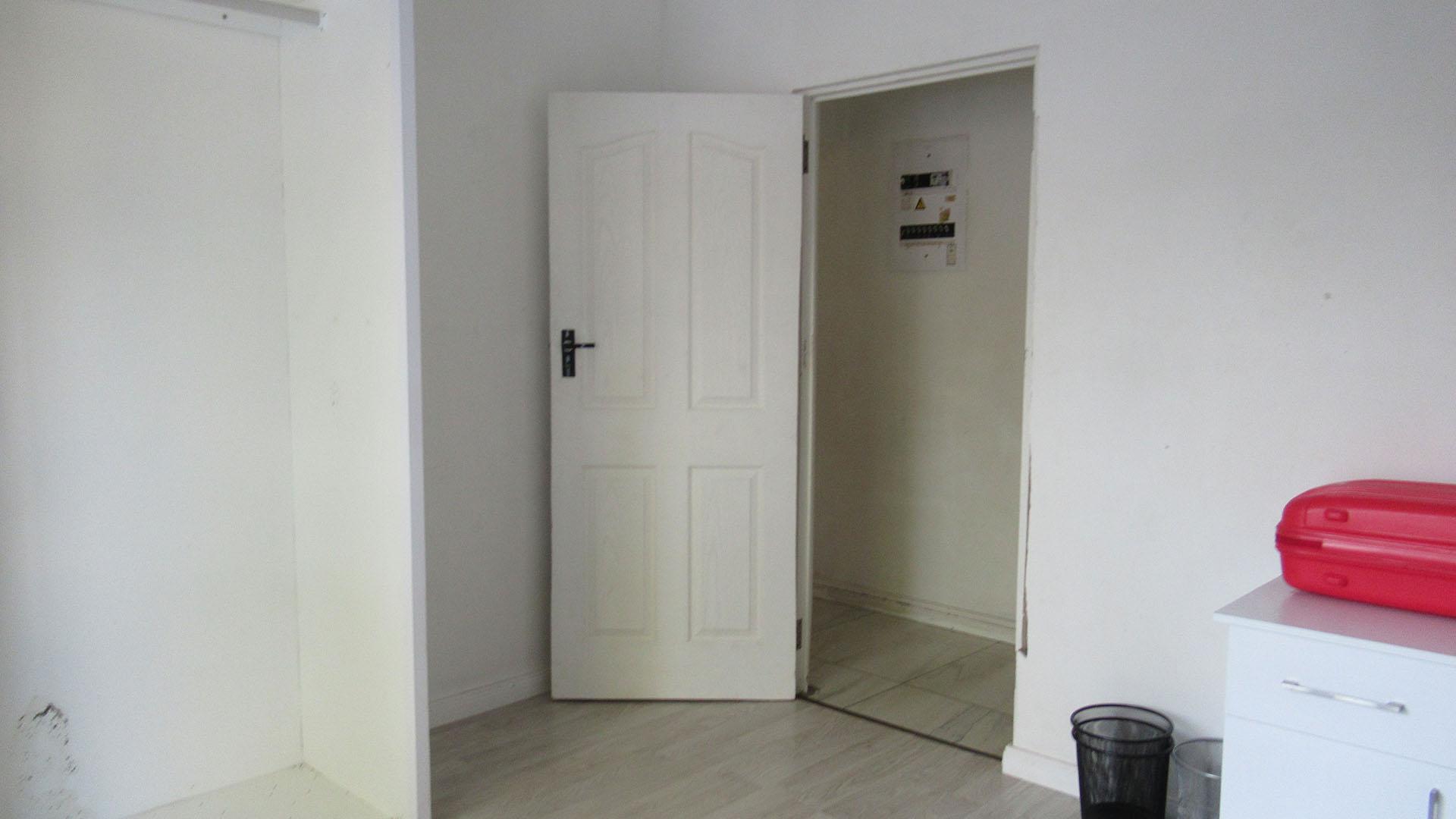 Bed Room 2 - 12 square meters of property in Fourways