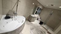 Bathroom 1 of property in Fourways