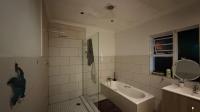 Bathroom 2 of property in Fourways