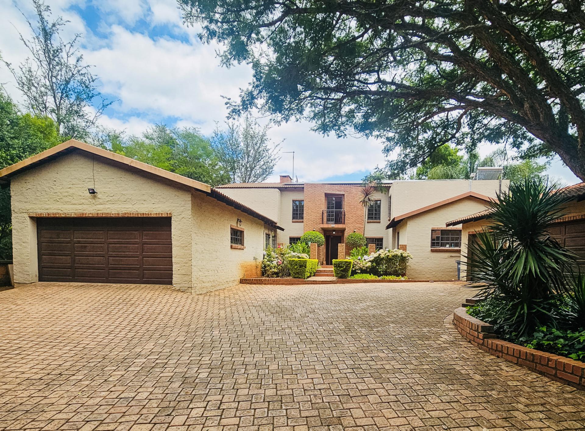  of property in Zwavelpoort