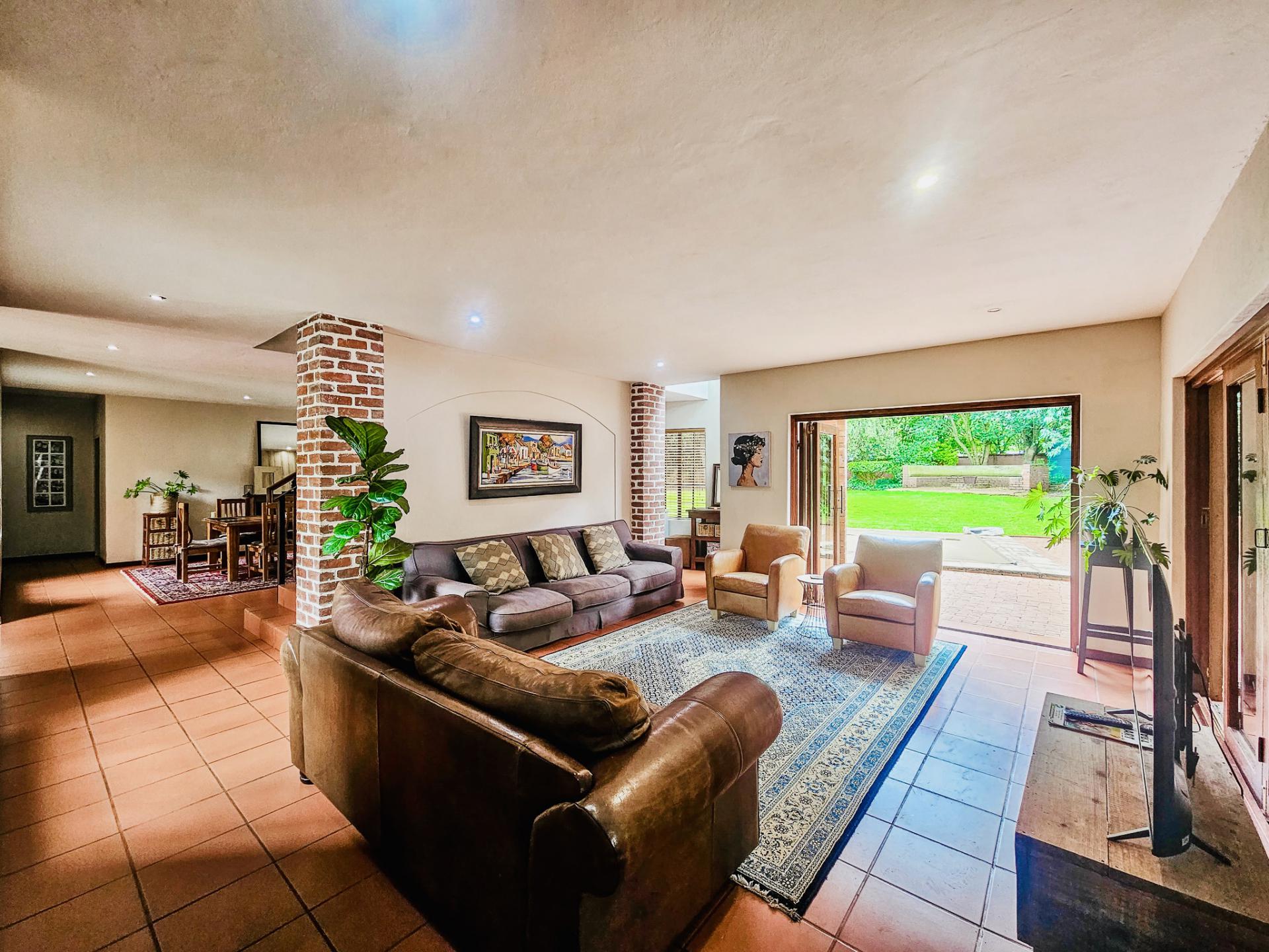  of property in Zwavelpoort