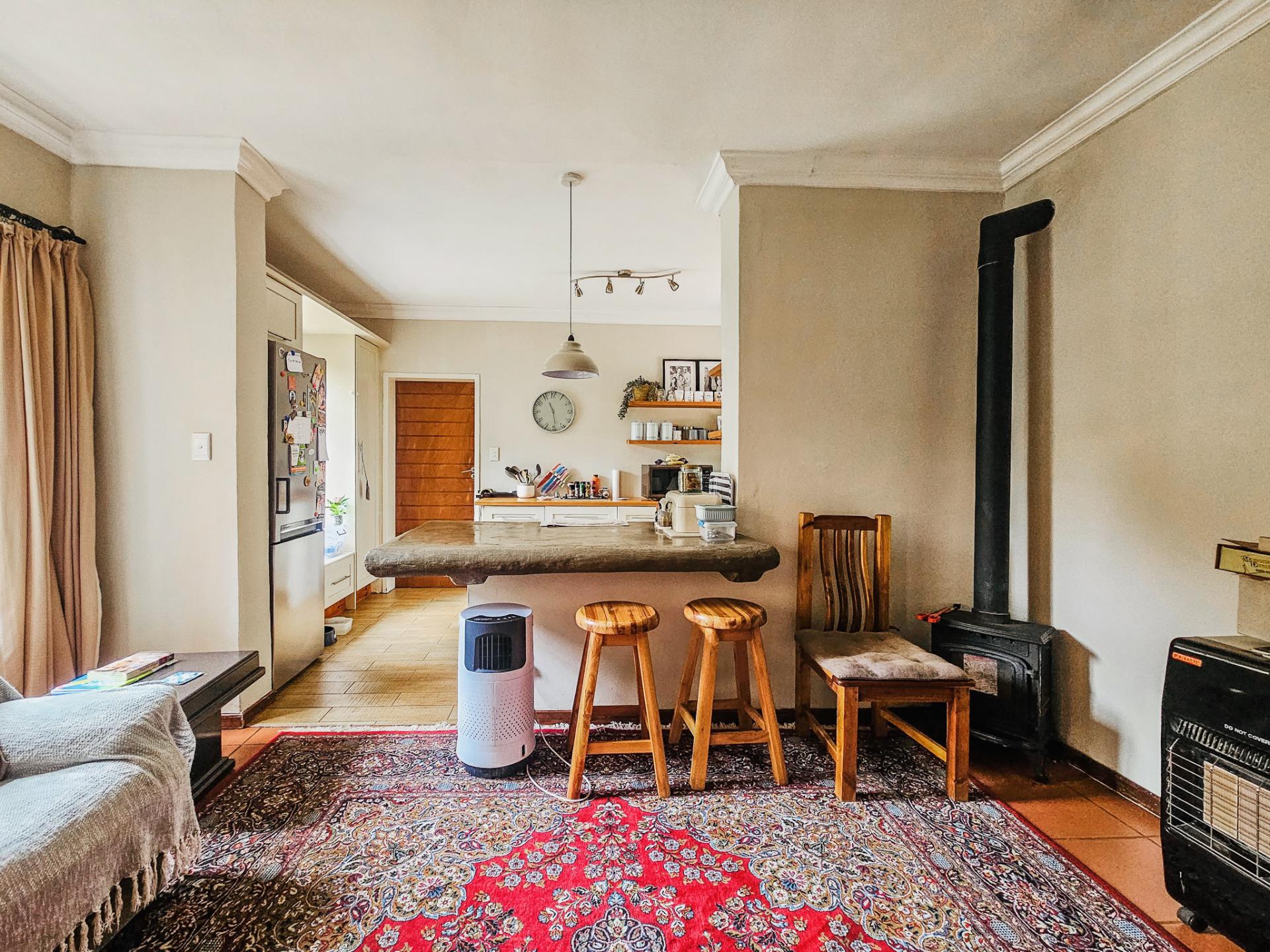  of property in Zwavelpoort