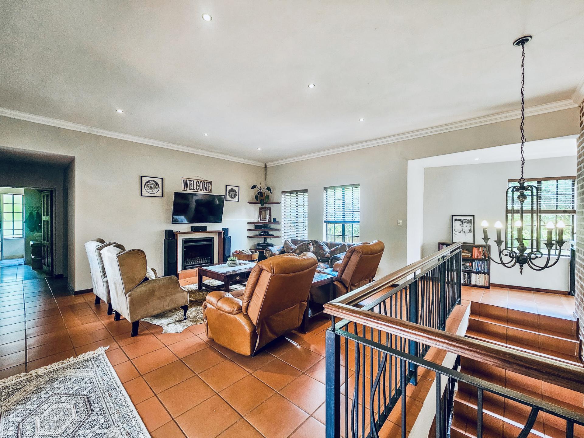  of property in Zwavelpoort