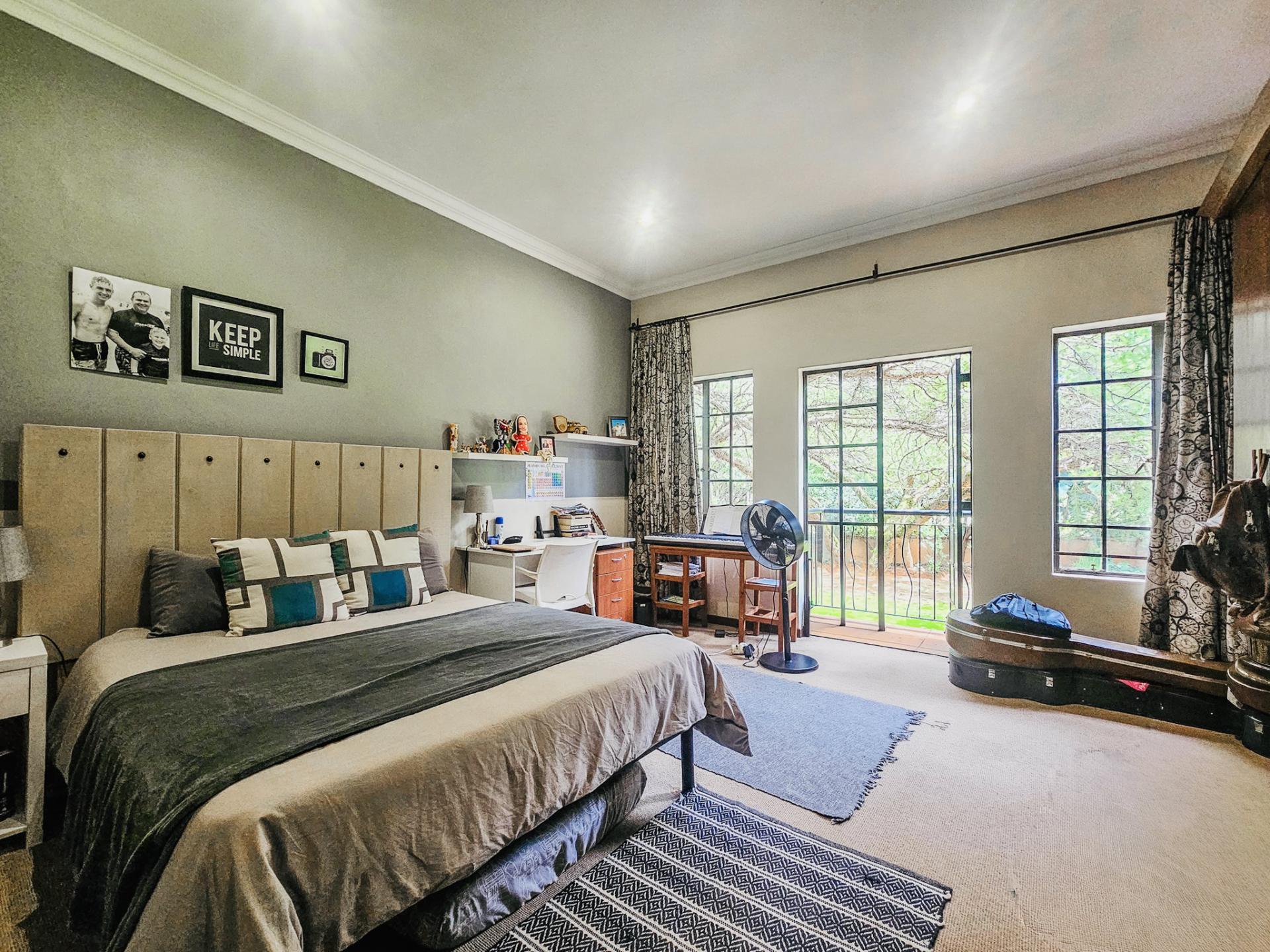  of property in Zwavelpoort