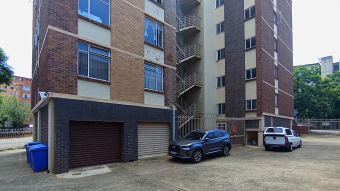 SA Home Loans Sale in Execution 1 Bedroom Sectional Title for Sale in Arcadia - MR704336