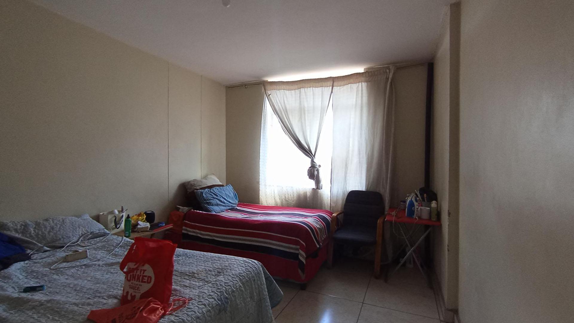 Bed Room 1 - 22 square meters of property in Arcadia