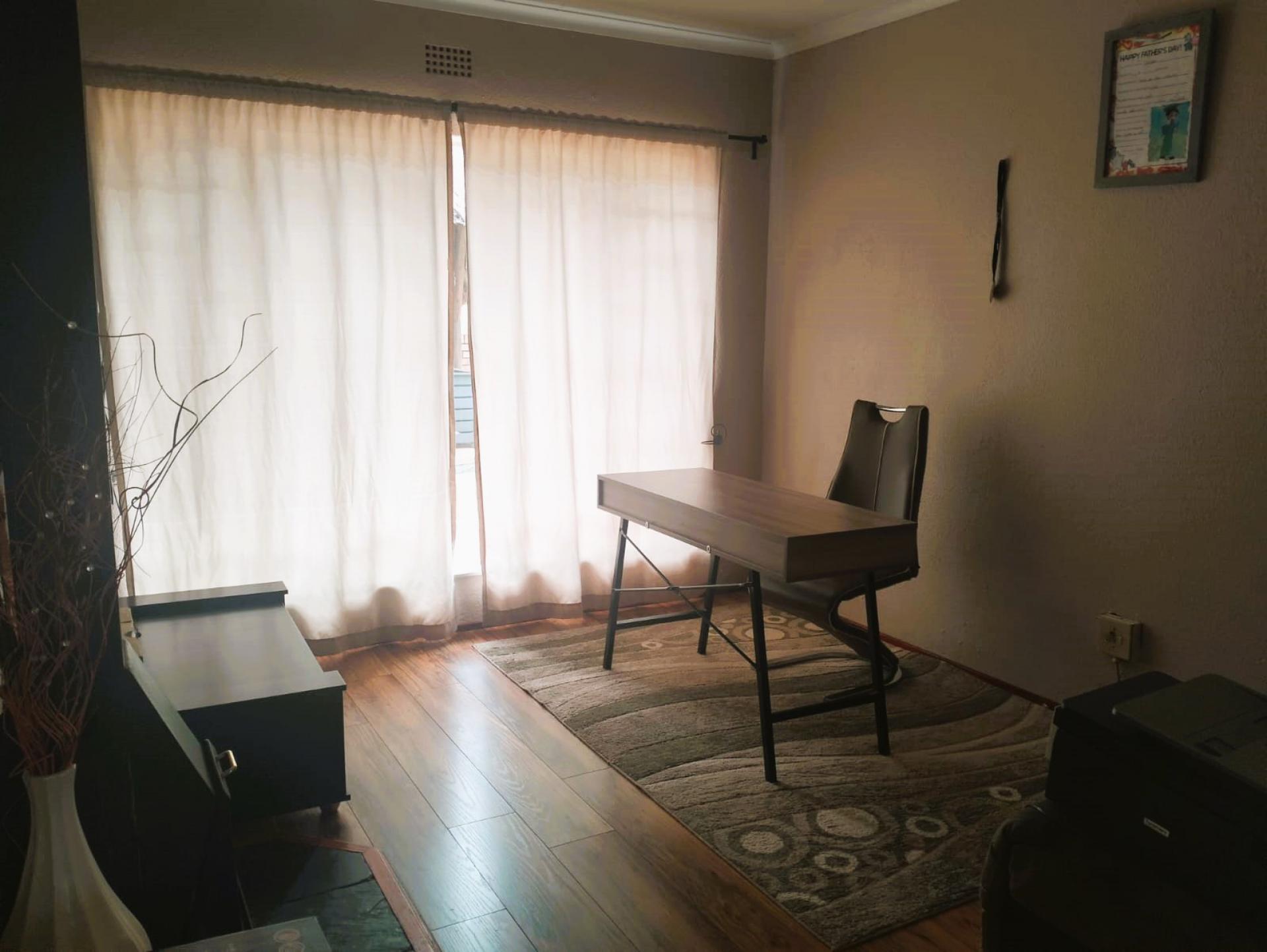  of property in Roodekrans