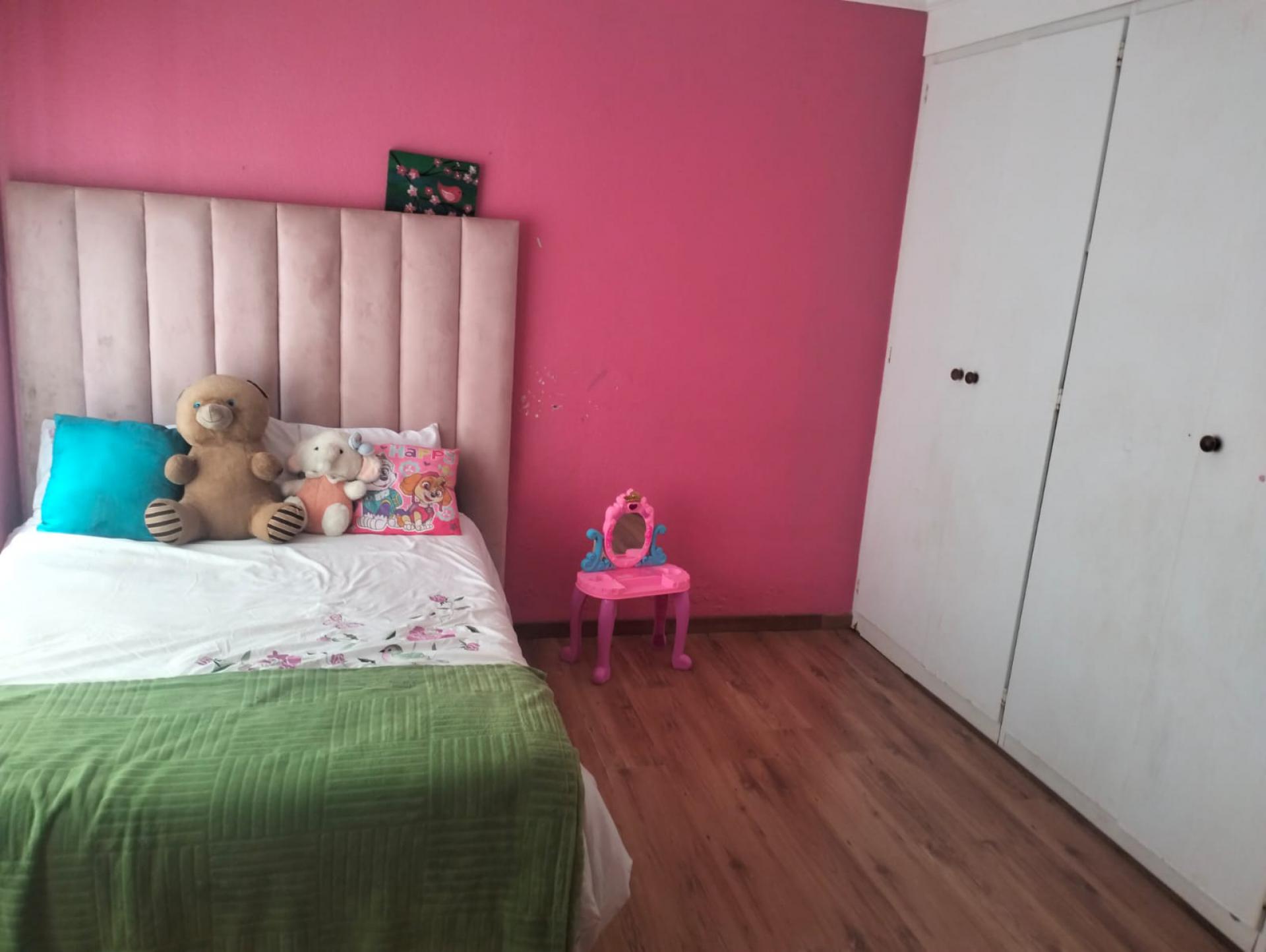  of property in Roodekrans