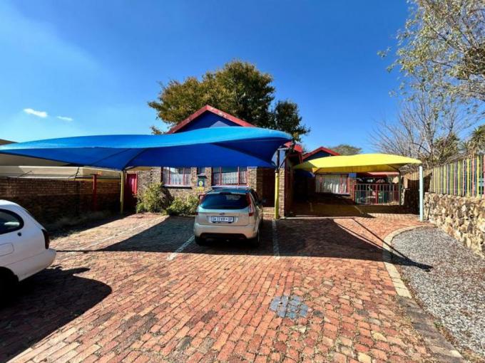 House for Sale For Sale in The Reeds - MR704352