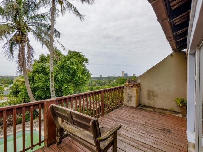 4 Bedroom House for Sale For Sale in Amanzimtoti  - MR704365