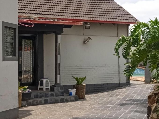 4 Bedroom House for Sale For Sale in Rewlatch - MR704378