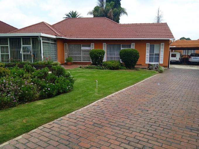 6 Bedroom House for Sale For Sale in Rewlatch - MR704379