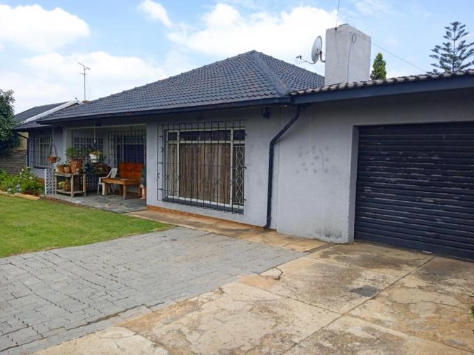 3 Bedroom House for Sale For Sale in Tulisa Park - MR704381