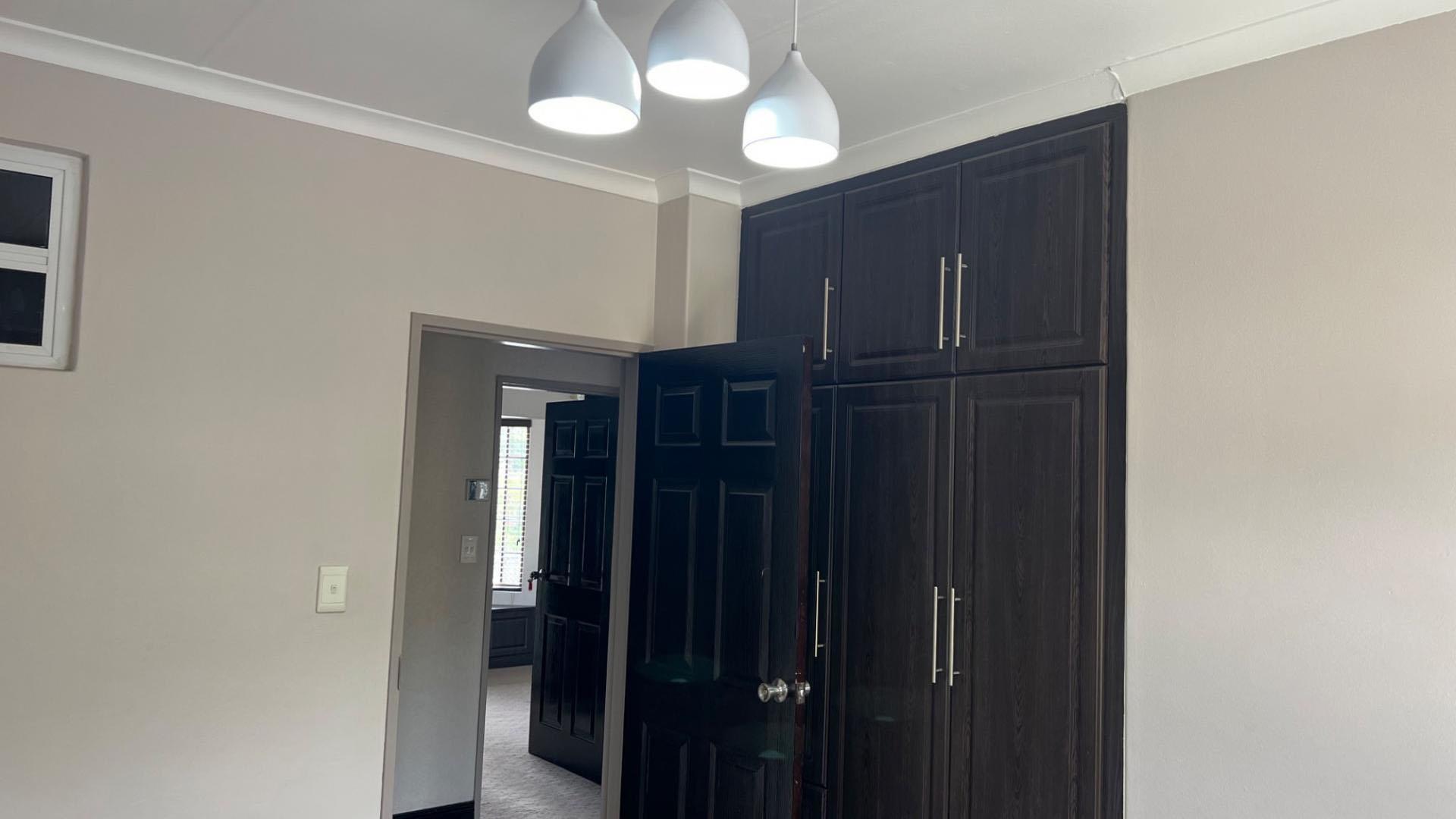 Bed Room 2 of property in Glen Hills (Stanger)