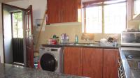 Kitchen - 9 square meters of property in Bryanston