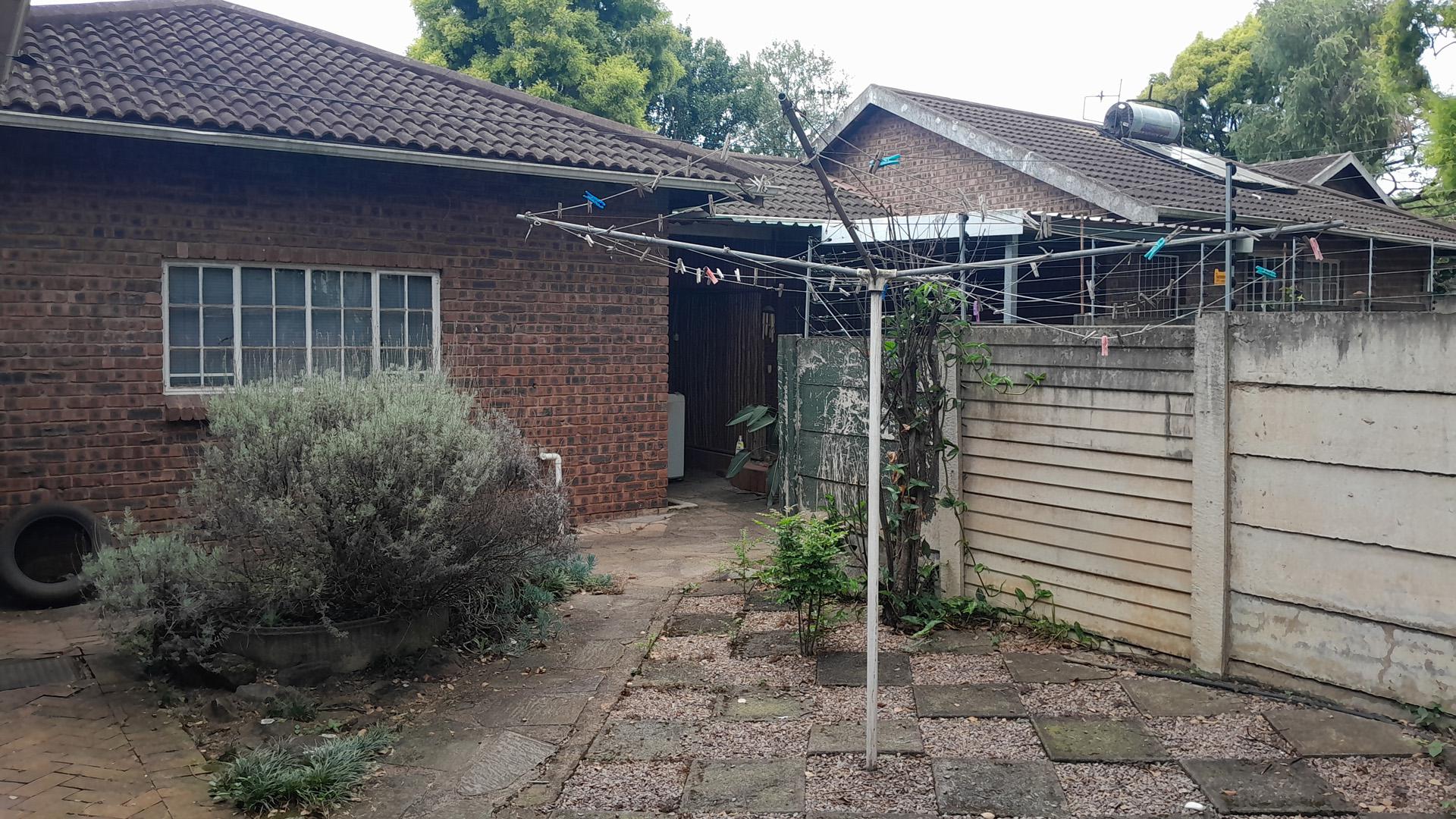 Spaces of property in Scottsville PMB