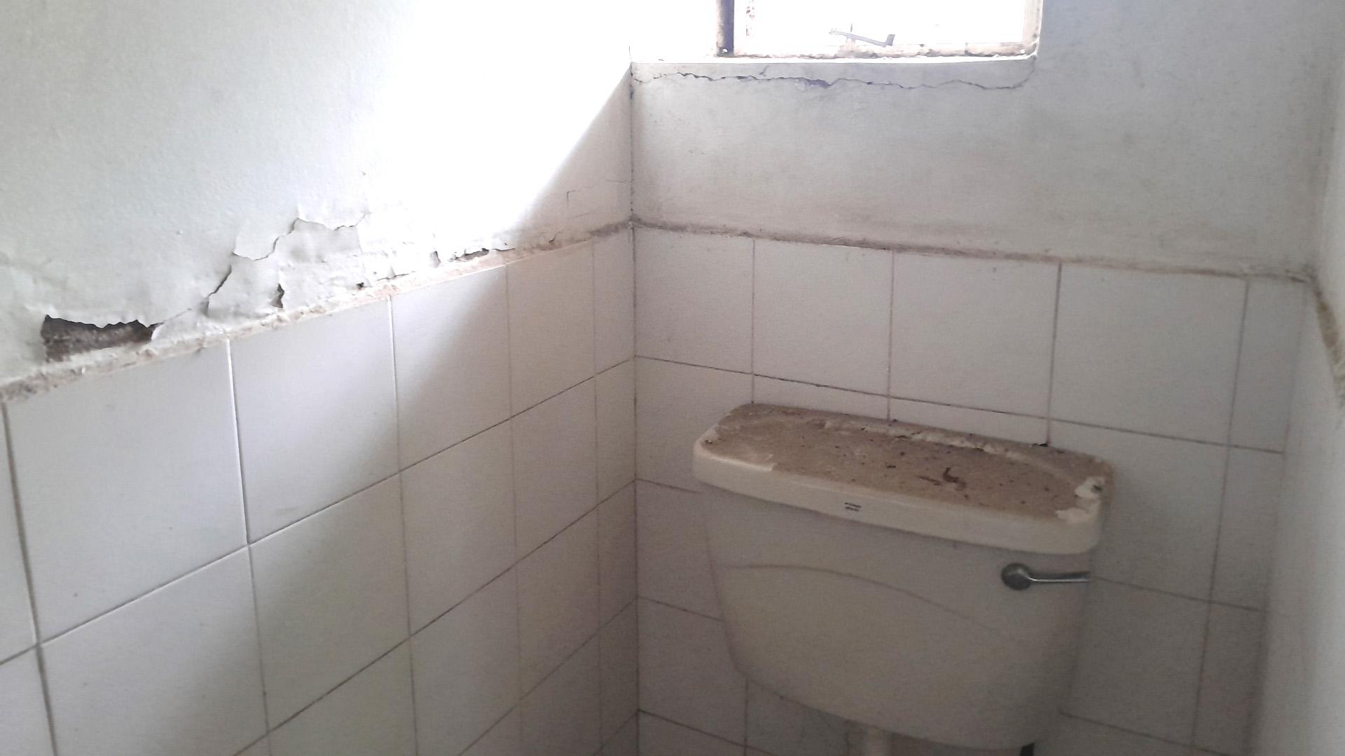 Staff Bathroom of property in Scottsville PMB