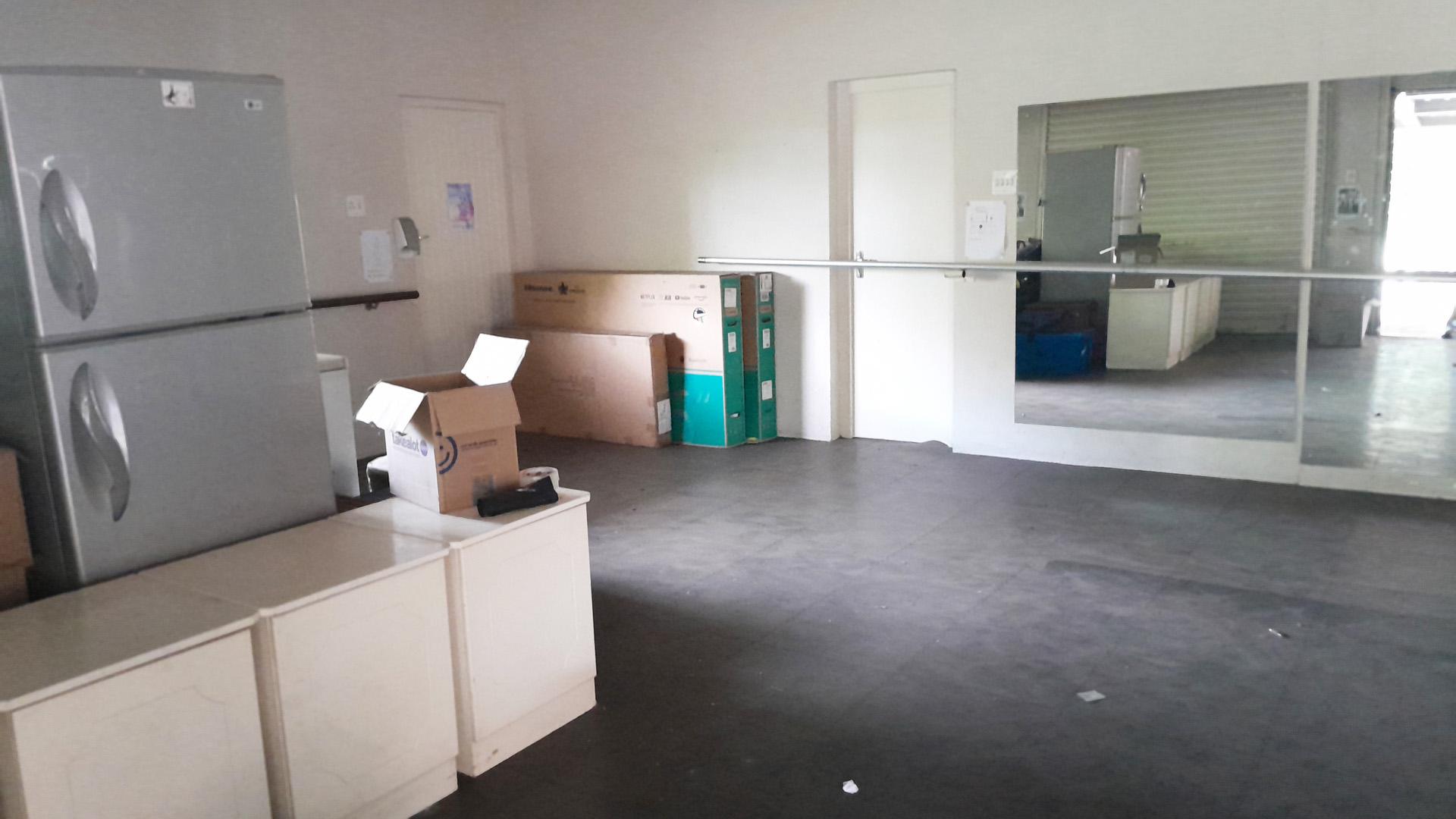 Garage of property in Scottsville PMB