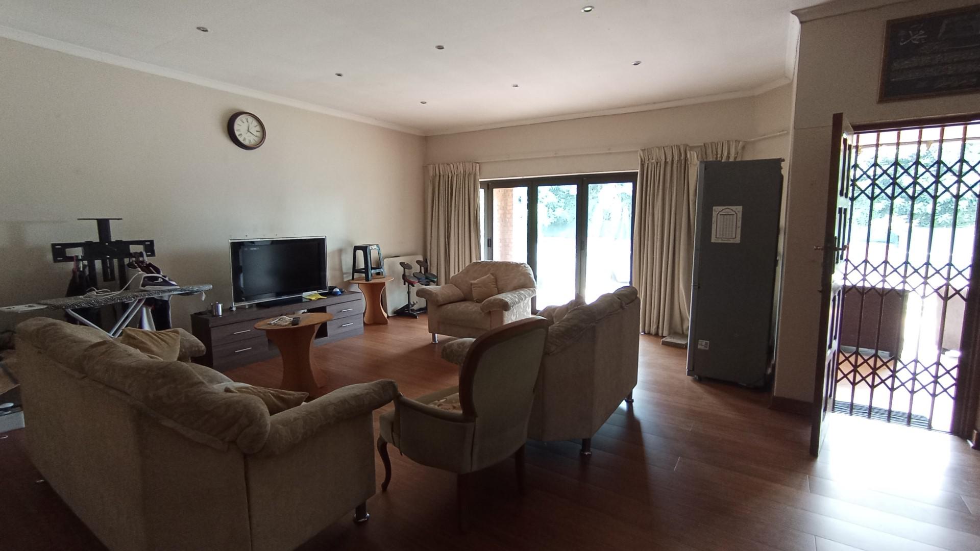 Lounges of property in Scottsville PMB