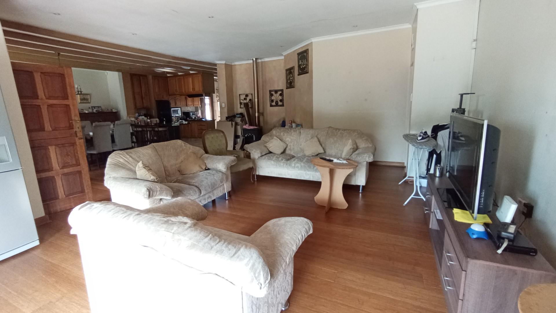 Lounges of property in Scottsville PMB