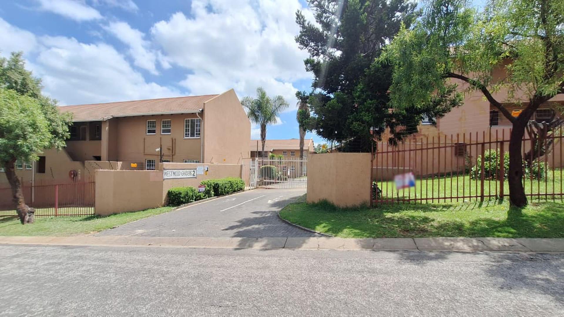 Front View of property in Lindhaven